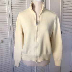 EDDIE BAUER vanilla color cardigan. Zippered front 100% cotton size XL